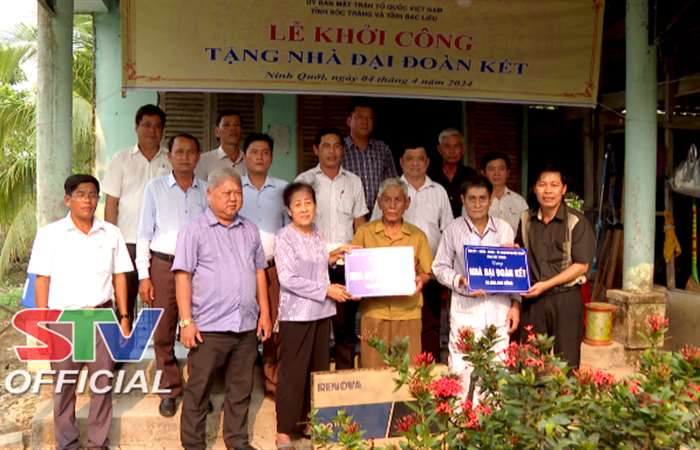 Ủy ban MTTQ Việt Nam tỉnh Sóc Trăng khởi công xây dựng 2 căn nhà Đại đoàn kết tại tỉnh Bạc Liêu